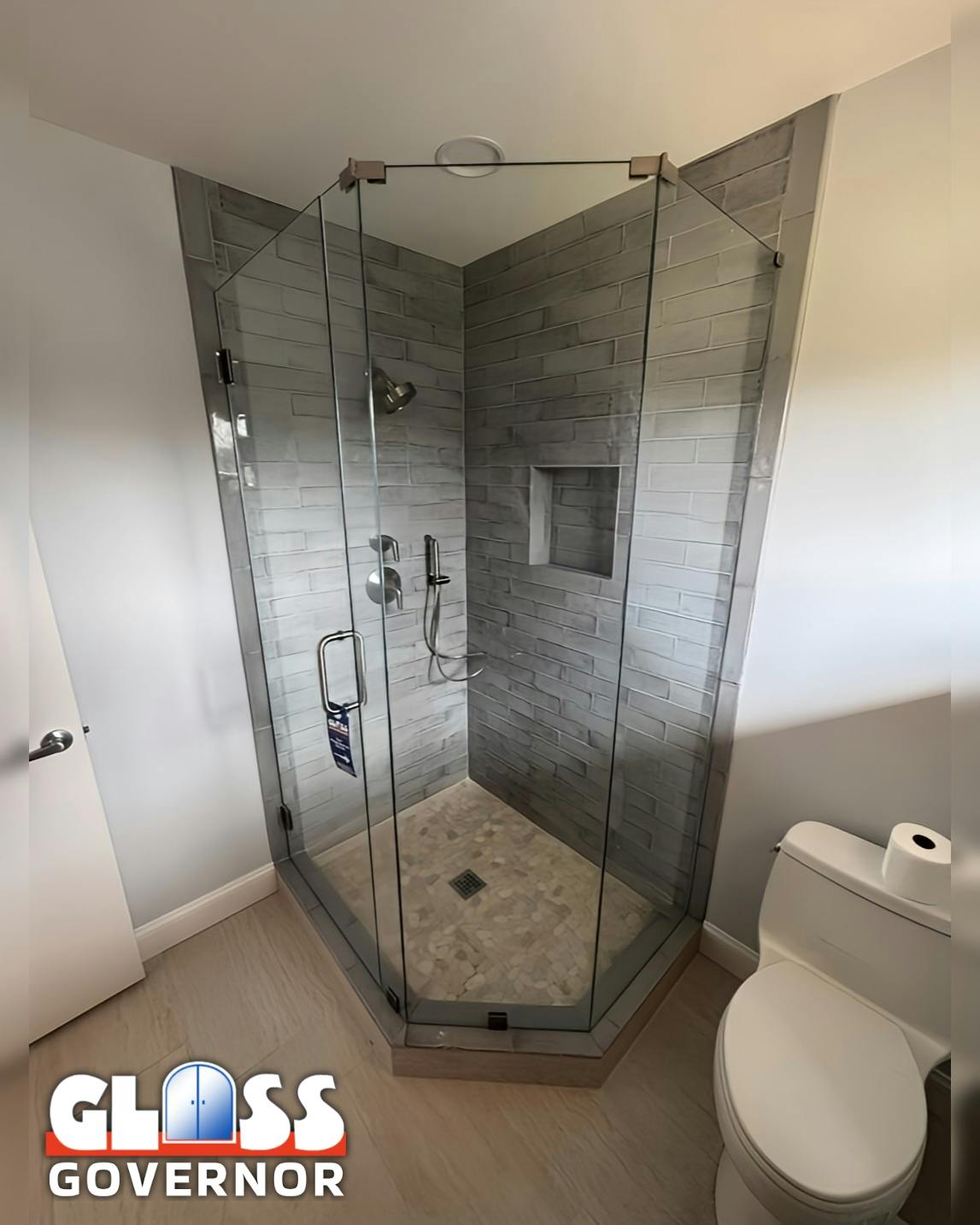 alpharetta shower enclosures 46.jpg?auto=compress%2Cformat&ixlib=php 3.3