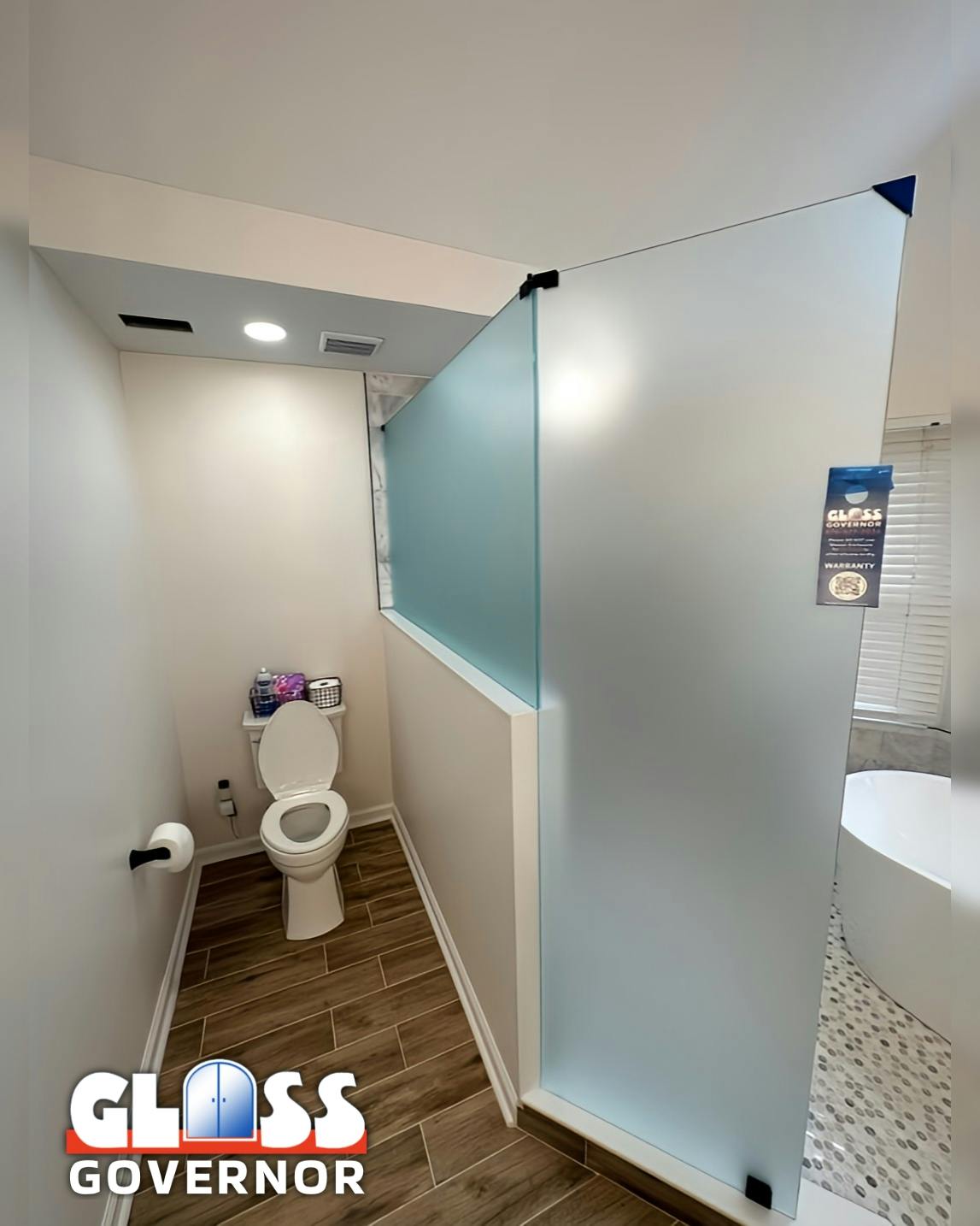 atlanta custom glass services foggy glass shower doors 2.jpg?auto=compress%2Cformat&ixlib=php 3.3