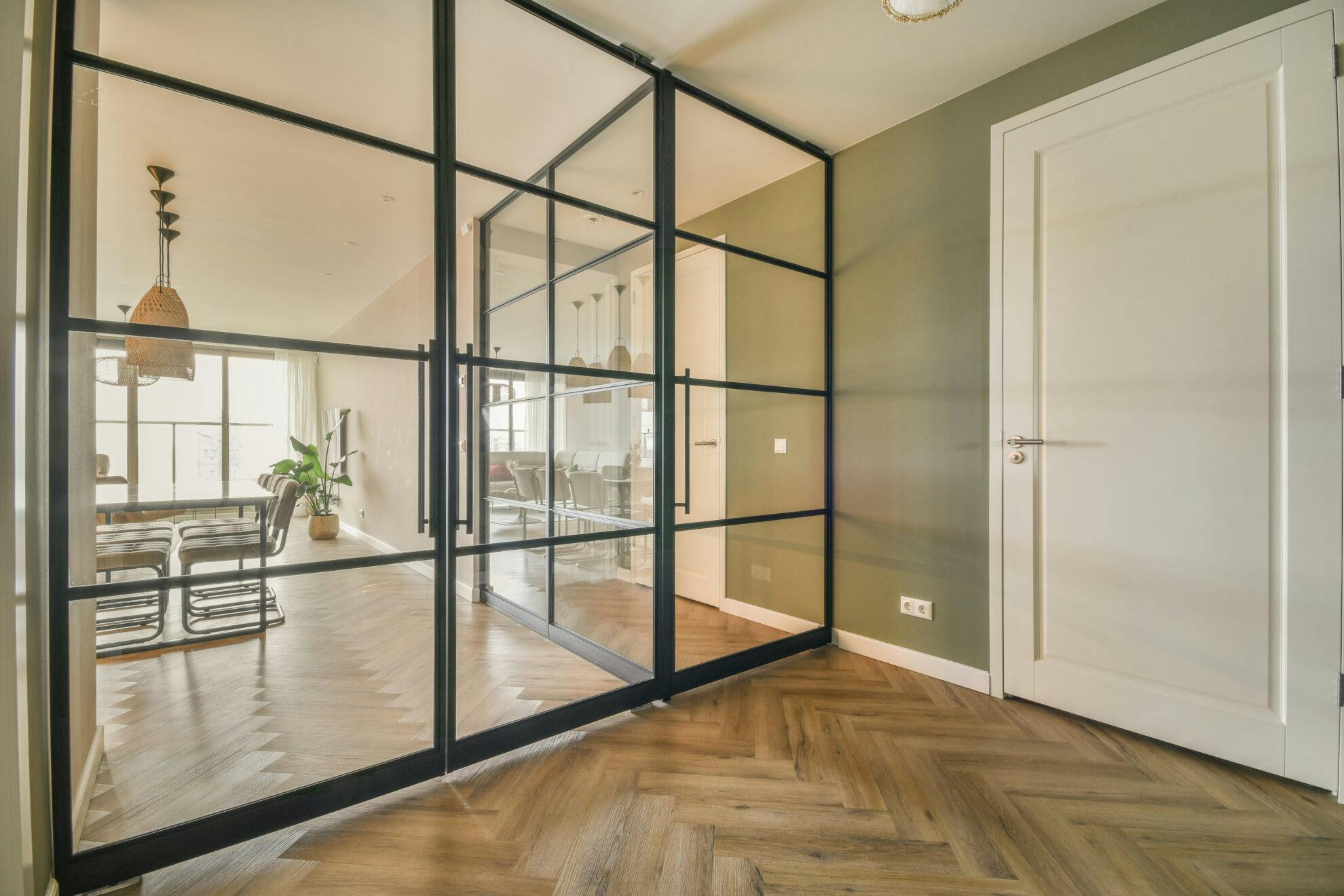 Grid Pattern Glass | entrance and hallway of apartment 2025 02 10 13 20 26 utc scaled.jpg?auto=compress%2Cformat&ixlib=php 3.3