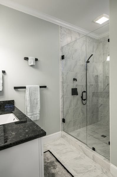 Hinged Shower Doors – Woodstock