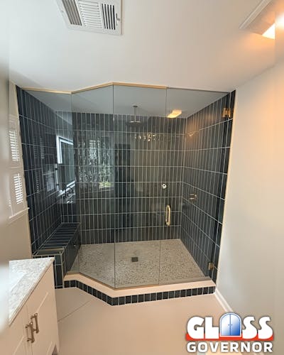 Semi-Frameless Shower Doors – Woodstock