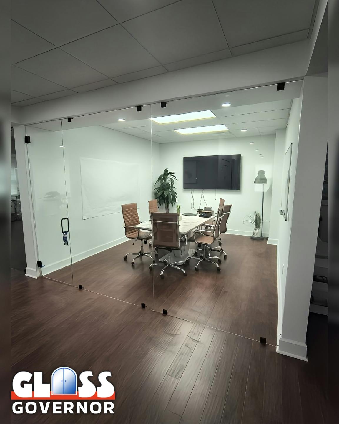 glass partitions in atlanta home office glass atlanta glass contractors 2.jpg?auto=compress%2Cformat&ixlib=php 3.3