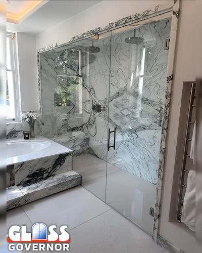 Hinged Shower Doors – Woodstock