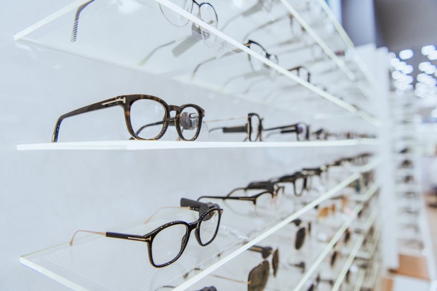 Glass Shelves – Woodstock